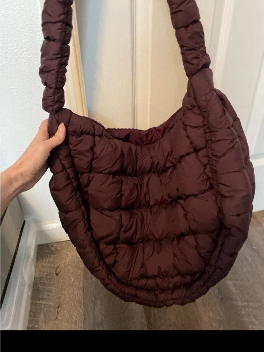 Fabletics Puffer Large Sling Bag (Oxblood)